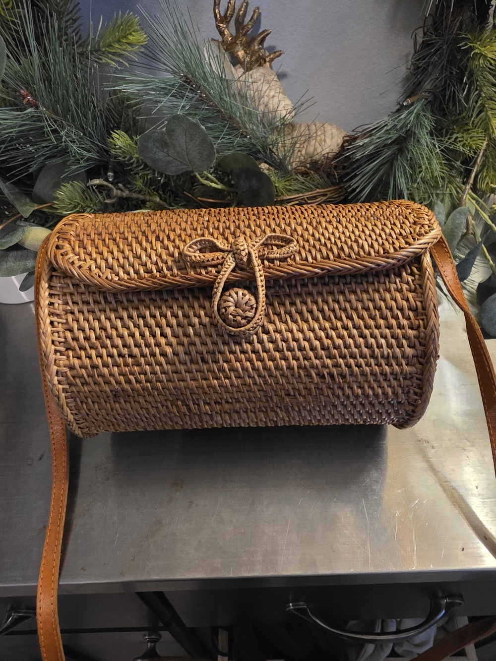 Woven Round Rattan Crossbody Bag in Brown